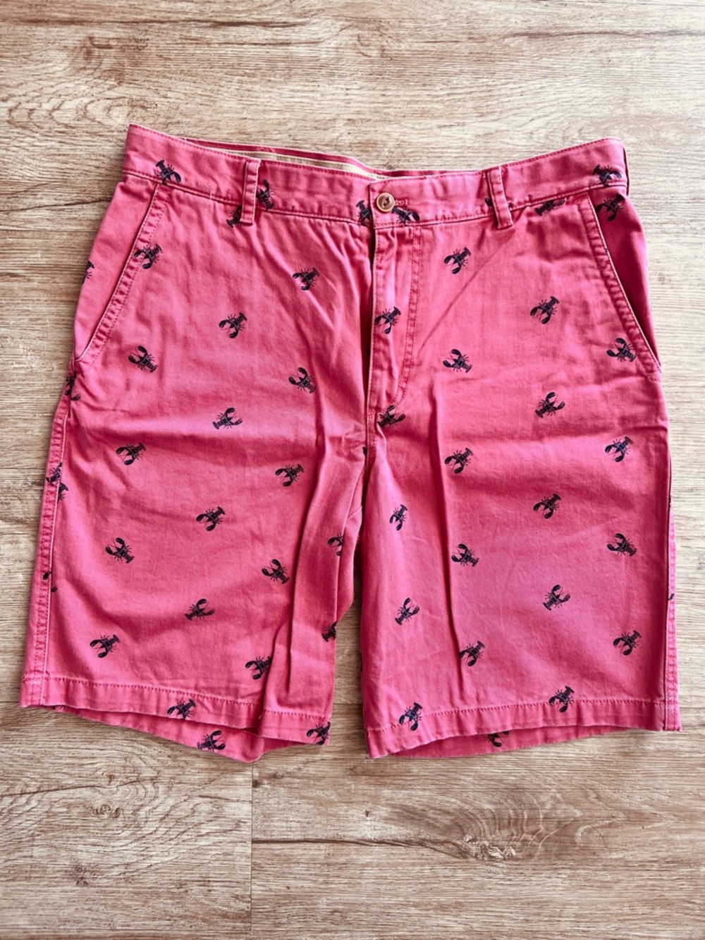 Izod | Saltwater Collection | Men's Casual Coral/Navy Lobster Shorts | 36 x 10.5